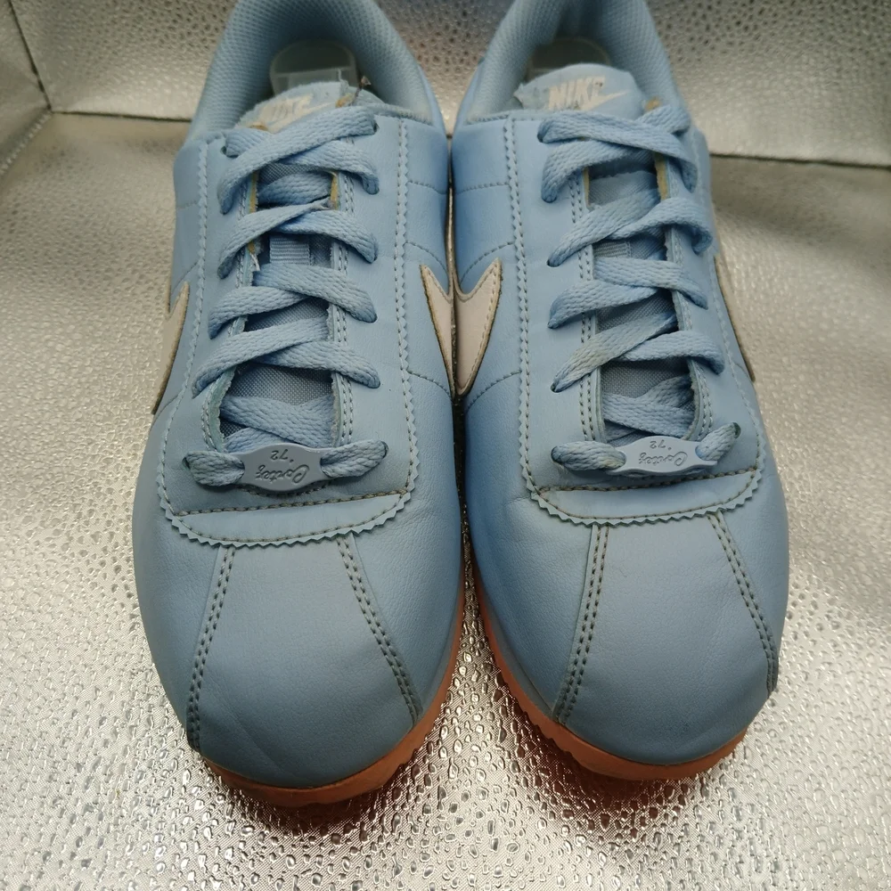 Nike Cortez Lt Blue & White Lace Up Sneakers Women's Size 7.5